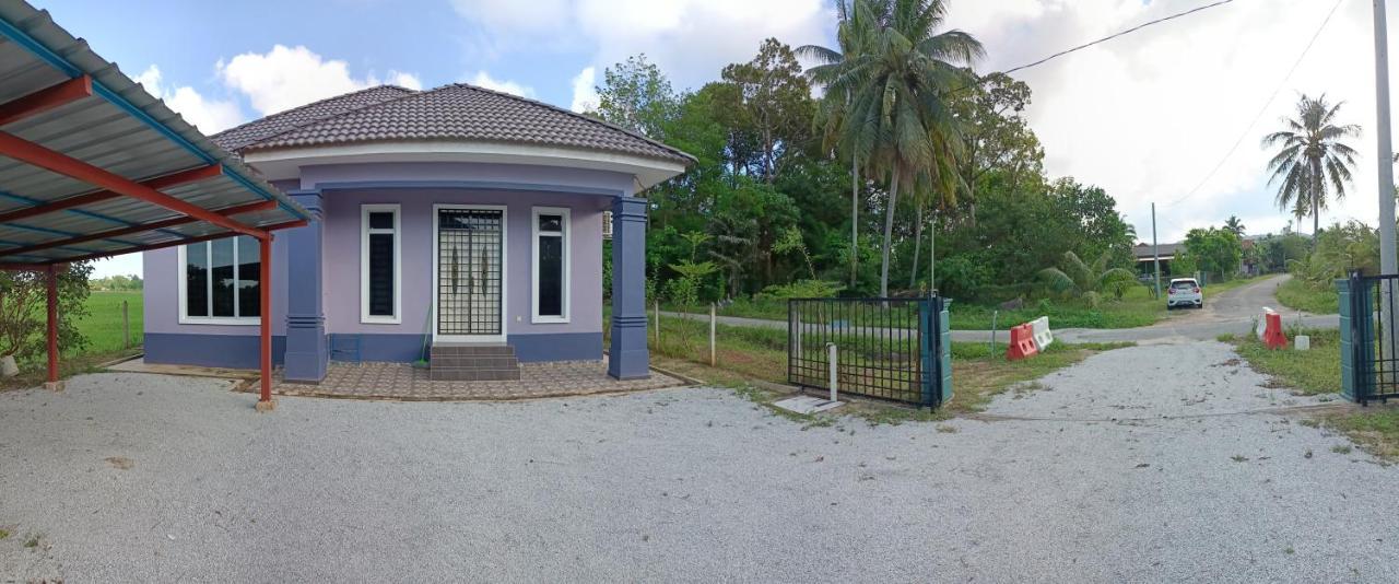 Ummi'S Homestay Kuala Besut Kampong Baru Kültér fotó