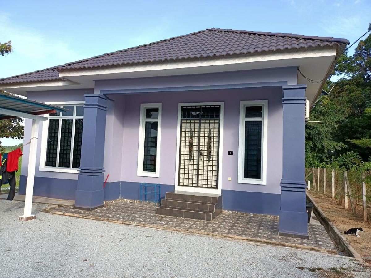 Ummi'S Homestay Kuala Besut Kampong Baru Kültér fotó